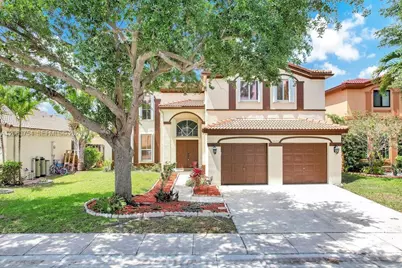 1623 E Harmony Lake Cir, Davie, FL 33324 - Photo 1