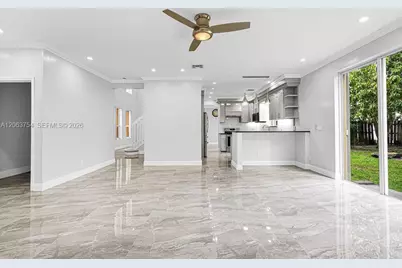 1623 E Harmony Lake Cir, Davie, FL 33324 - Photo 47