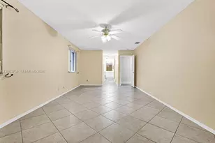 1623 E Harmony Lake Cir, Davie, FL 33324 - Photo 55