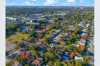 760 NE 147th St, North Miami, FL 33161 - Photo 41