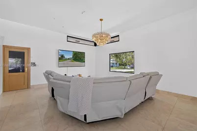8880 SW 149th St, Palmetto Bay, FL 33176 - Photo 9