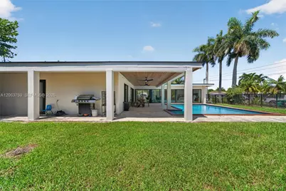 8880 SW 149th St, Palmetto Bay, FL 33176 - Photo 31