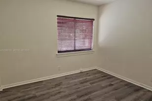 214 Wimbledon Lake Dr, Plantation, FL 33324 - Photo 13