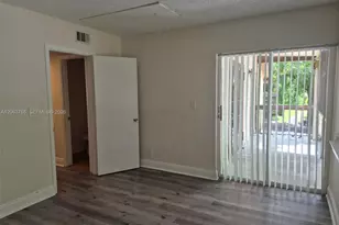 214 Wimbledon Lake Dr, Plantation, FL 33324 - Photo 9