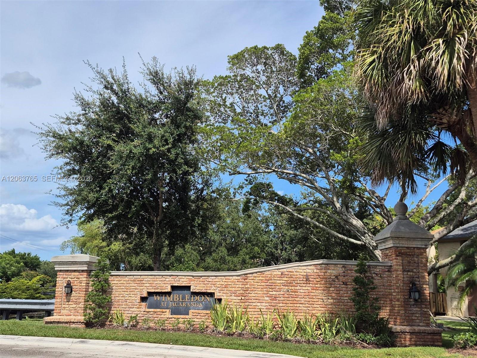 214 Wimbledon Lake Dr #57 - 214 Wimbledon Lake Dr #57, Plantation, FL 33324 Luxury Property | Jose Angel Pina