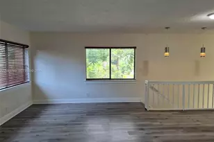 214 Wimbledon Lake Dr, Plantation, FL 33324 - Photo 5
