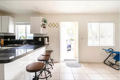 925 SW 8th St #A, Hallandale Beach, FL 33009 - Photo 3