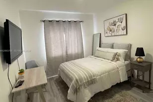 925 SW 8th St, Hallandale Beach, FL 33009 - Photo 15