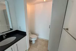90 SW 3rd St, Miami, FL 33130 - Photo 33