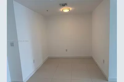 90 SW 3rd St #2314, Miami, FL 33130 - Photo 3