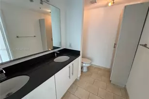 90 SW 3rd St, Miami, FL 33130 - Photo 31