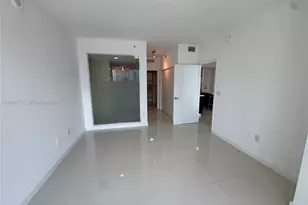 90 SW 3rd St, Miami, FL 33130 - Photo 25