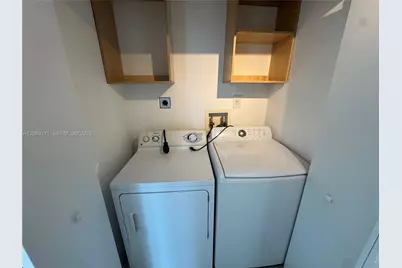 90 SW 3rd St #2314, Miami, FL 33130 - Photo 9