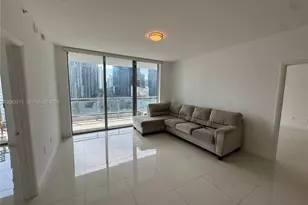 90 SW 3rd St, Miami, FL 33130 - Photo 5