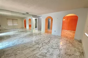 320 NW 61st Ave, Miami, FL 33126 - Photo 3