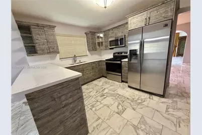 320 NW 61st Ave, Miami, FL 33126 - Photo 1