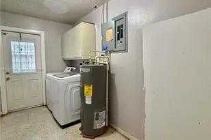 320 NW 61st Ave, Miami, FL 33126 - Photo 13