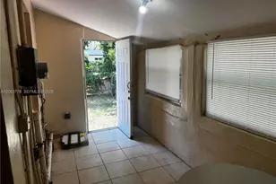 1361 NW 53rd St, Miami, FL 33142 - Photo 25