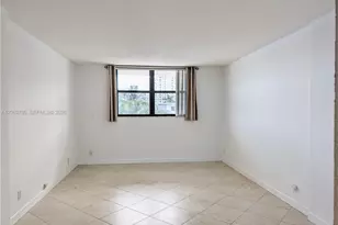 1900 Diana Dr, Hallandale Beach, FL 33009 - Photo 5