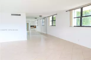 1900 Diana Dr, Hallandale Beach, FL 33009 - Photo 23