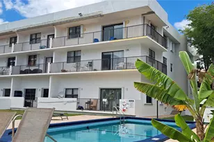 1900 Diana Dr, Hallandale Beach, FL 33009 - Photo 27