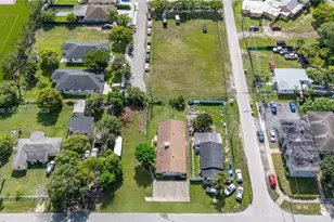 963 NE 5th Ave, Homestead, FL 33030 - Photo 5