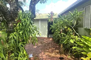 185 NE 129th St, North Miami, FL 33161 - Photo 3