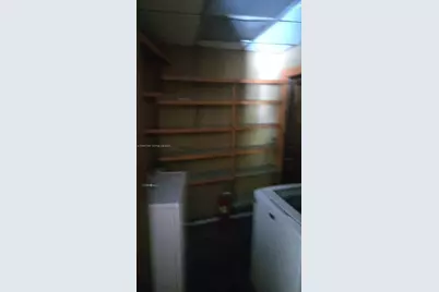 185 NE 129th St, North Miami, FL 33161 - Photo 13
