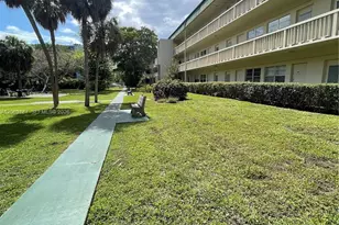 1420 Atlantic Shores Blvd, Hallandale Beach, FL 33009 - Photo 3