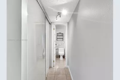 5001 W Oakland Park Blvd #106, Lauderdale Lakes, FL 33313 - Photo 11