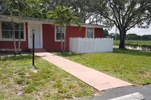 7142 Southgate Blvd, Tamarac, FL 33321 - Photo 1
