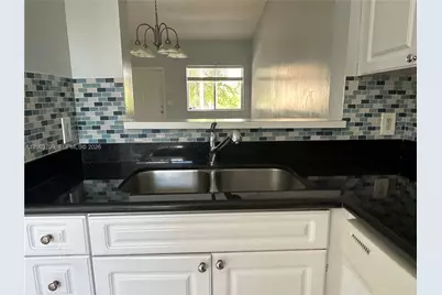 7830 NW 6th St #204, Pembroke Pines, FL 33024 - Photo 11