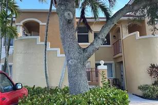 7830 NW 6th St, Pembroke Pines, FL 33024 - Photo 13