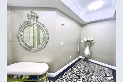 17875 Collins Ave #3206, Sunny Isles Beach, FL 33160 - Photo 3