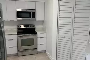 6135 NW 186th St, Hialeah, FL 33015 - Photo 11