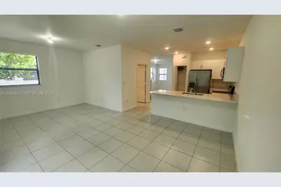 24504 SW 119th Pl, Miami, FL 33032 - Photo 9