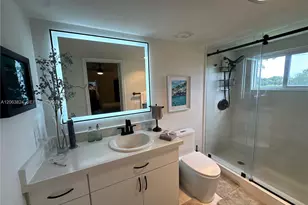 13550 SW 6th Ct, Pembroke Pines, FL 33027 - Photo 45