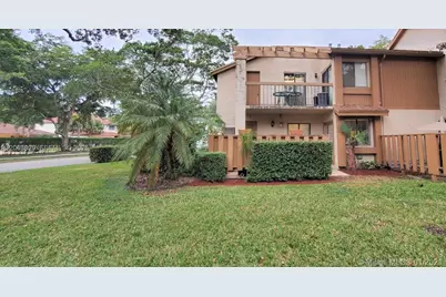 40 Wimbledon Lake Dr #216, Plantation, FL 33324 - Photo 15