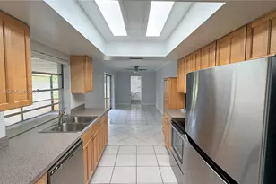 4440 NW 4th Ct, Plantation, FL 33317 - Photo 7