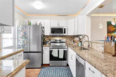 1000 NE 12th Ave #408, Hallandale Beach, FL 33009 - Photo 11
