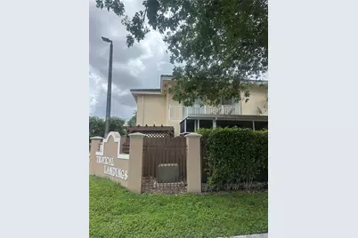 7380 NW 174th Ter #204, Hialeah, FL 33015 - Photo 5