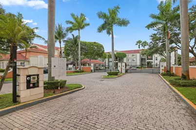 6831 SW 44th St #205, Miami, FL 33155 - Photo 31