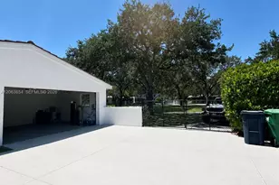 12345 SW 63rd Ave, Pinecrest, FL 33156 - Photo 49