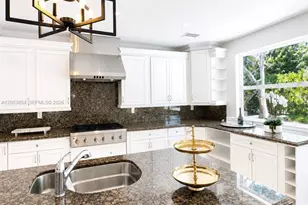 12345 SW 63rd Ave, Pinecrest, FL 33156 - Photo 11