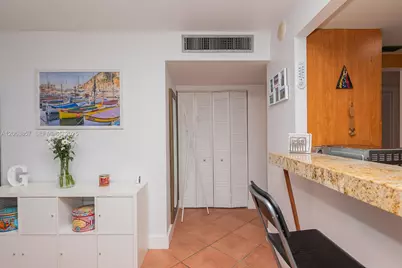 1020 Meridian Ave #314, Miami Beach, FL 33139 - Photo 21