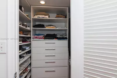 1020 Meridian Ave #314, Miami Beach, FL 33139 - Photo 15