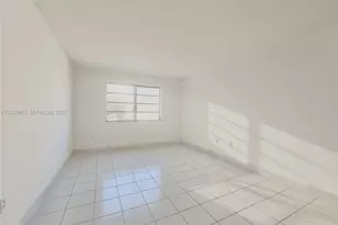 1225 NE 124th St, North Miami, FL 33161 - Photo 9