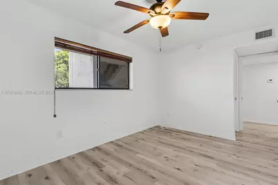 1410 Sheridan St #12I, Hollywood, FL 33020 - Photo 9