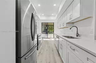 1410 Sheridan St, Hollywood, FL 33020 - Photo 11