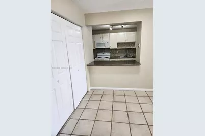 802 NW 87th Ave #312, Miami, FL 33172 - Photo 5